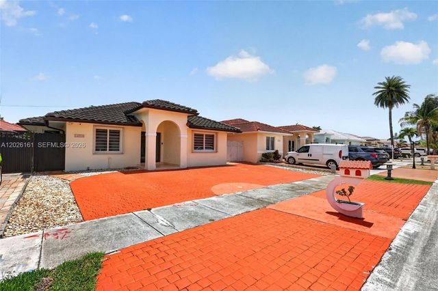 12718 NW 6th Ln, Miami, FL 33182