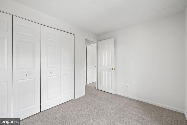 14166 RED RIVER DR, Centreville, VA 20121