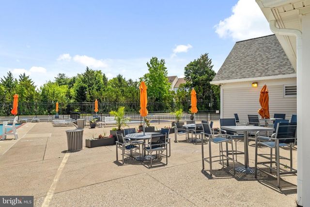 14166 RED RIVER DR, Centreville, VA 20121
