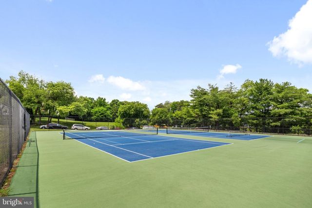 14166 RED RIVER DR, Centreville, VA 20121