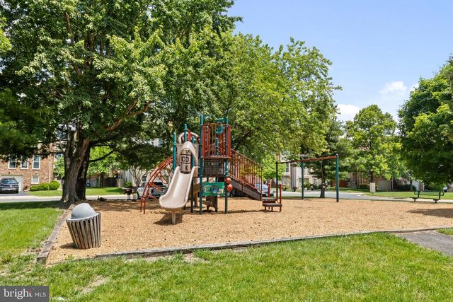 14166 RED RIVER DR, Centreville, VA 20121