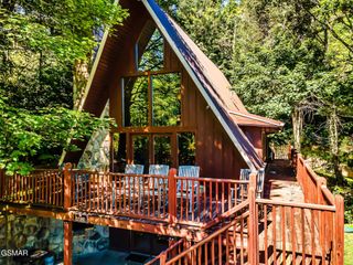 1530 Zurich Road, Gatlinburg, TN 37738
