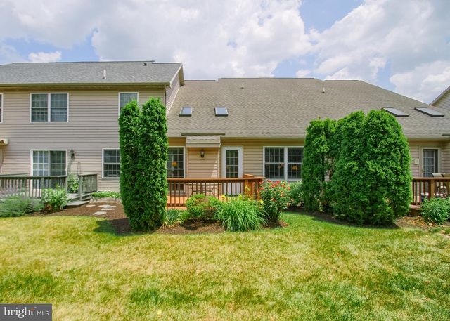 428 NORTHSTAR DR, Harrisburg, PA 17112