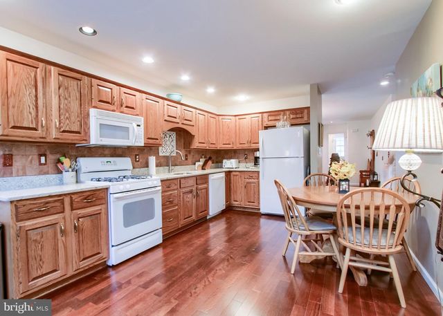 428 NORTHSTAR DR, Harrisburg, PA 17112