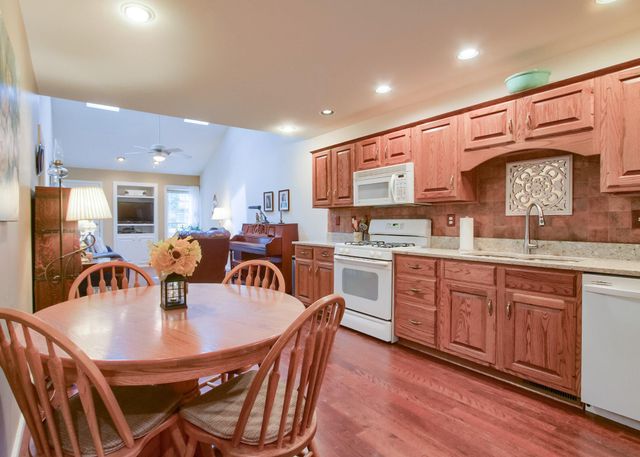 428 NORTHSTAR DR, Harrisburg, PA 17112