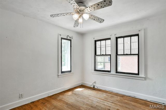 8033 Washington Street, St Louis, MO 63114