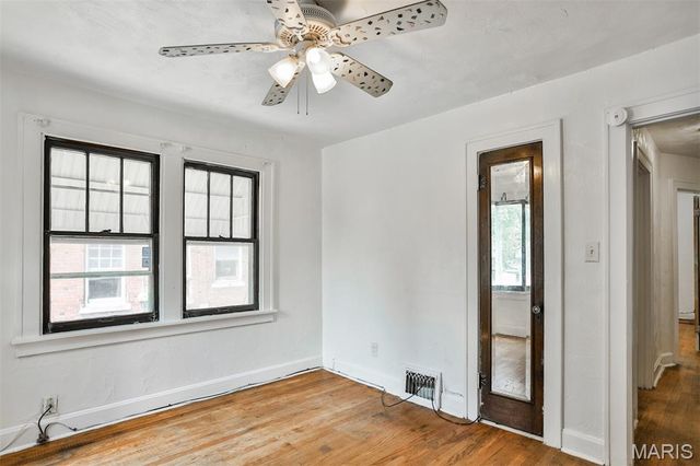 8033 Washington Street, St Louis, MO 63114