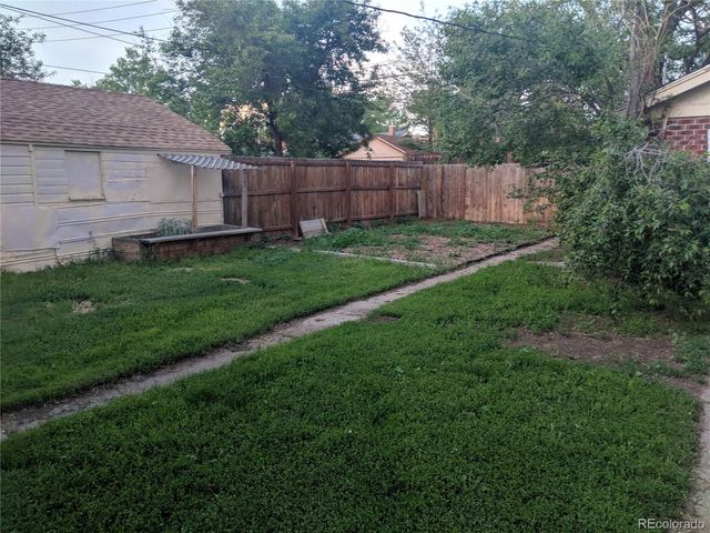 2034 S Lincoln St, Denver, CO 80210