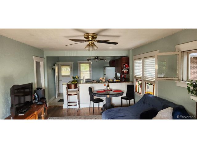 2034 S Lincoln St, Denver, CO 80210