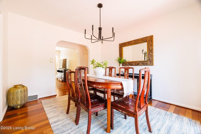 212 Sage Rd, Louisville, KY 40207