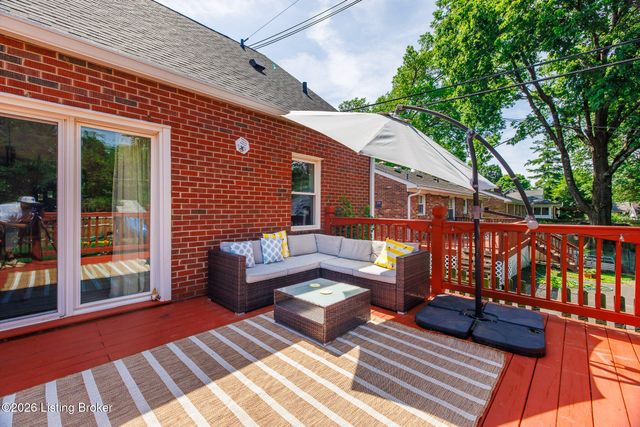 212 Sage Rd, Louisville, KY 40207