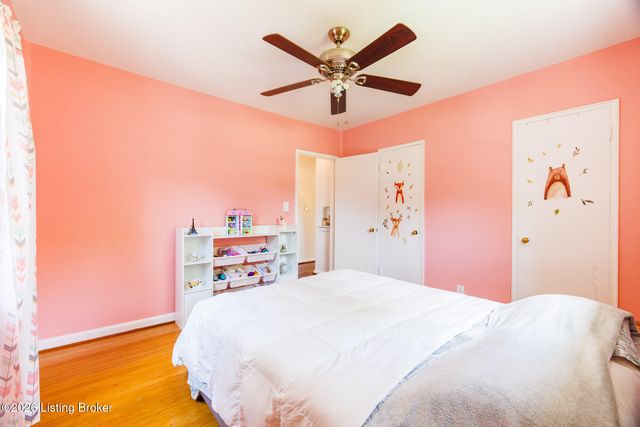 212 Sage Rd, Louisville, KY 40207