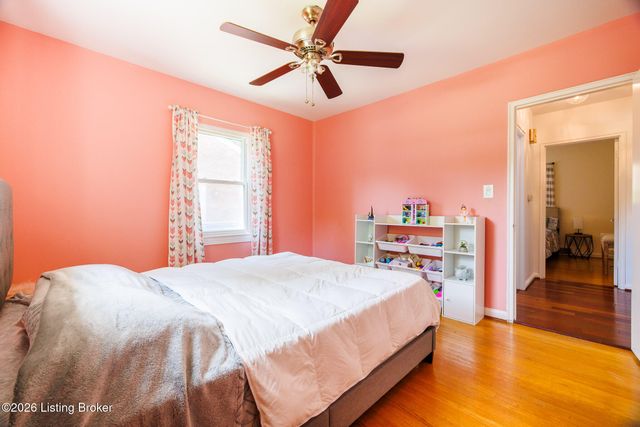 212 Sage Rd, Louisville, KY 40207