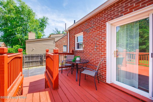 212 Sage Rd, Louisville, KY 40207