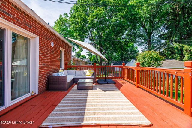 212 Sage Rd, Louisville, KY 40207