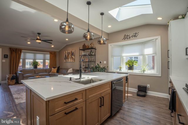 202 HENDRICKSON, Edgewater Park, NJ 08010