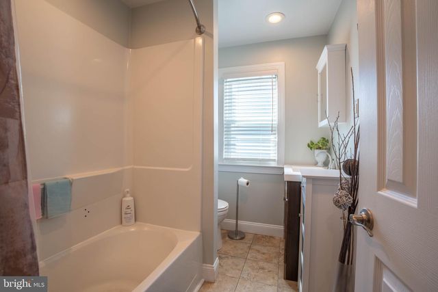 202 HENDRICKSON, Edgewater Park, NJ 08010