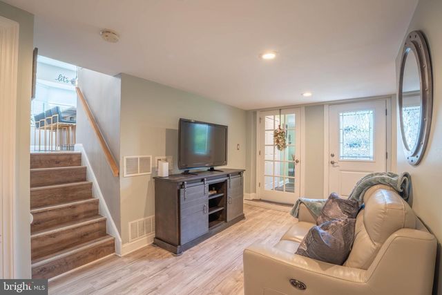 202 HENDRICKSON, Edgewater Park, NJ 08010