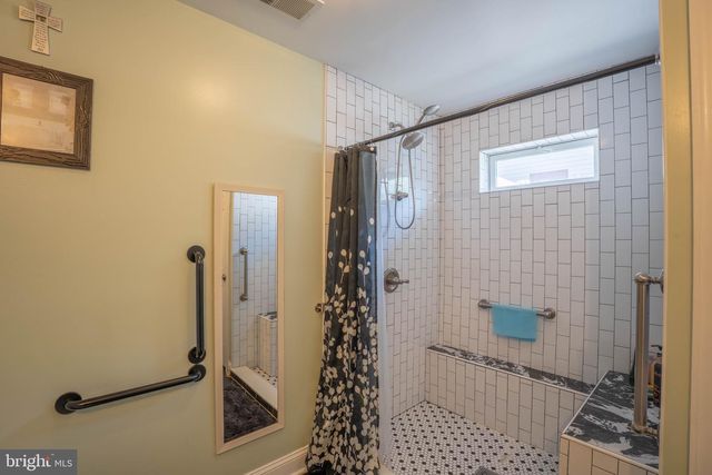 202 HENDRICKSON, Edgewater Park, NJ 08010