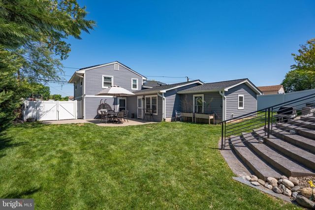 202 HENDRICKSON, Edgewater Park, NJ 08010