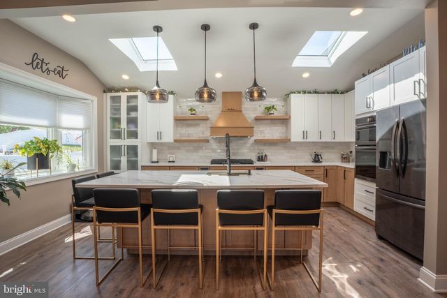 202 HENDRICKSON, Edgewater Park, NJ 08010