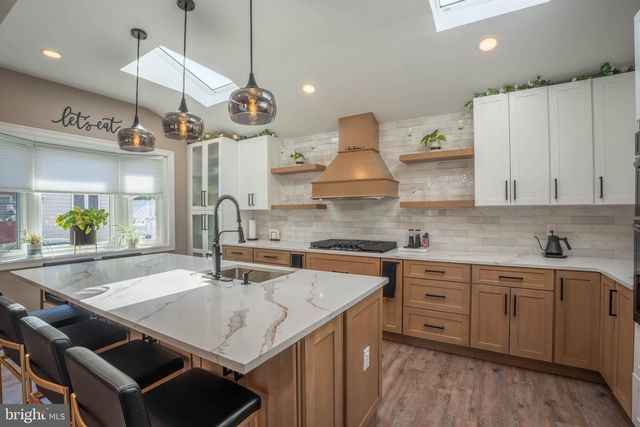 202 HENDRICKSON, Edgewater Park, NJ 08010