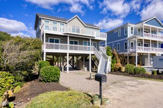 20 Porpoise Place, North Topsail Beach, NC 28460