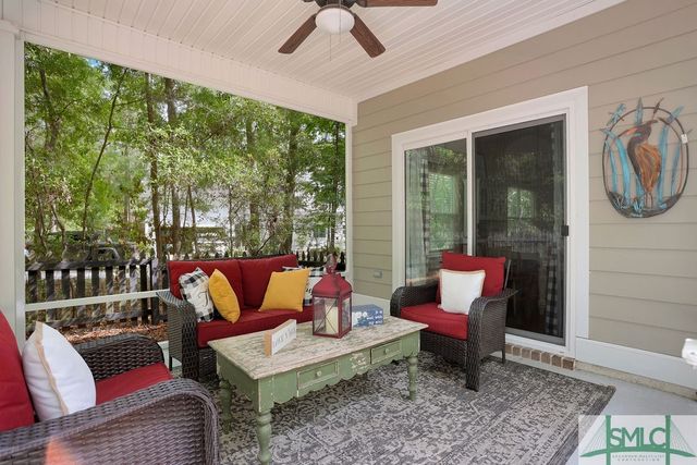 190 Blackjack Oak Drive E, Richmond Hill, GA 31324