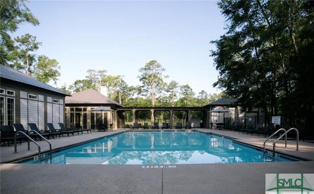 190 Blackjack Oak Drive E, Richmond Hill, GA 31324