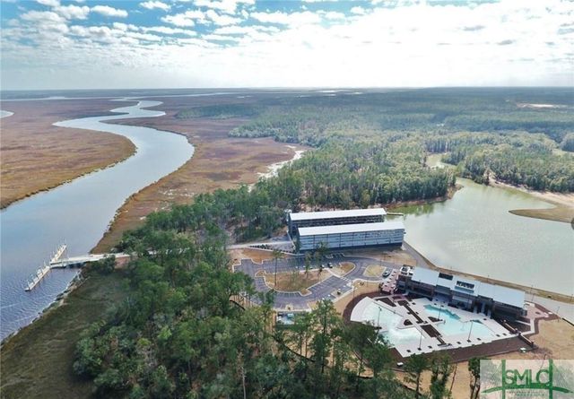 190 Blackjack Oak Drive E, Richmond Hill, GA 31324