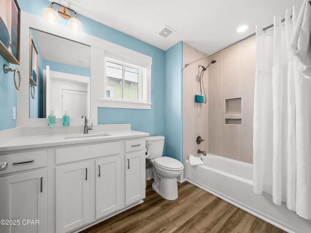 Image 43 of property listing at 13650 Front Beach Road, Panama City Beach, FL 32413