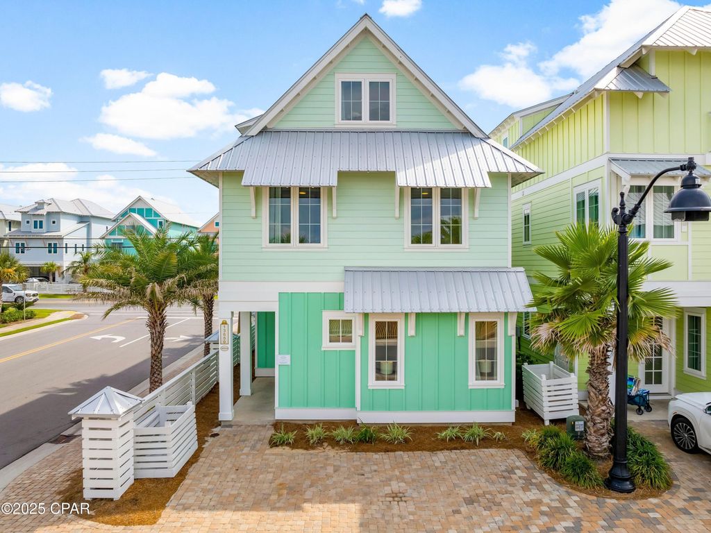 Image 5 of property listing at 13650 Front Beach Road, Panama City Beach, FL 32413