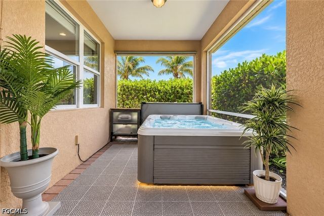 3286 Birchin LN, Fort Myers, FL 33916