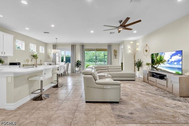 3286 Birchin LN, Fort Myers, FL 33916
