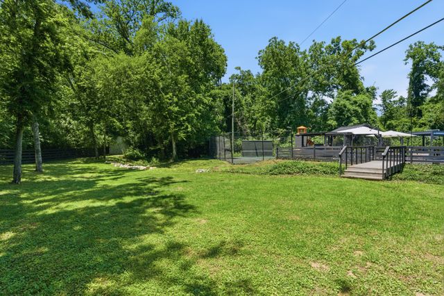 2419 Valley Brook Rd, Nashville, TN 37215