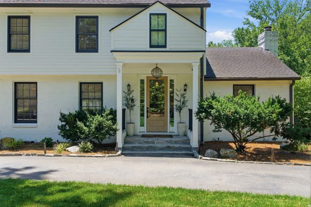 2419 Valley Brook Rd, Nashville, TN 37215