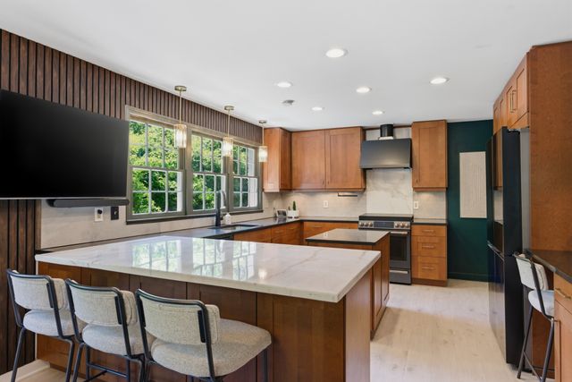2419 Valley Brook Rd, Nashville, TN 37215