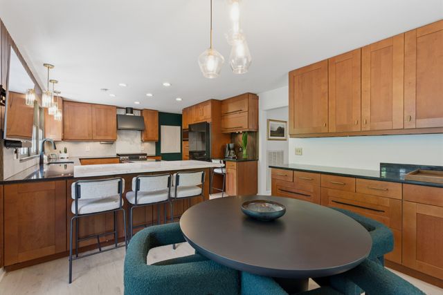 2419 Valley Brook Rd, Nashville, TN 37215