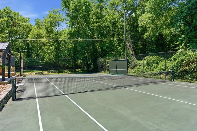 2419 Valley Brook Rd, Nashville, TN 37215