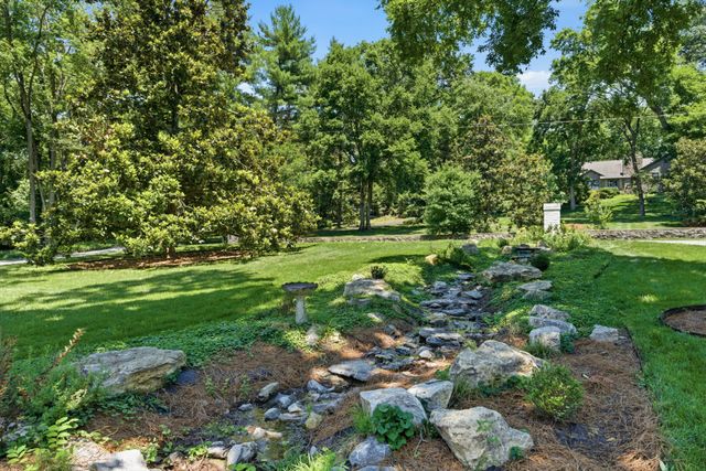 2419 Valley Brook Rd, Nashville, TN 37215