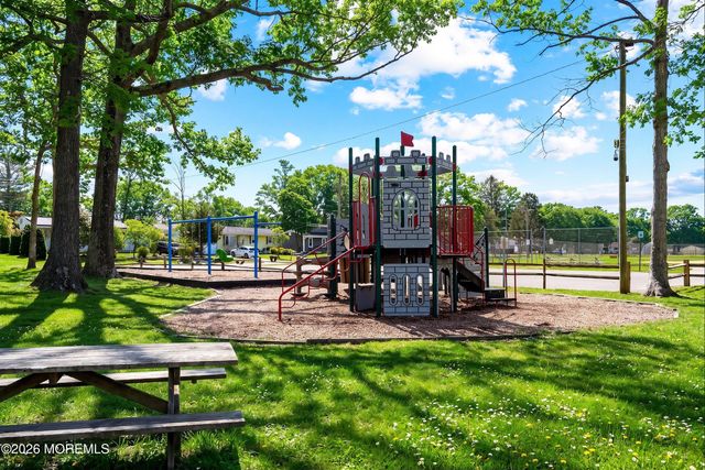59 Park Avenue, Bayville, NJ 08721