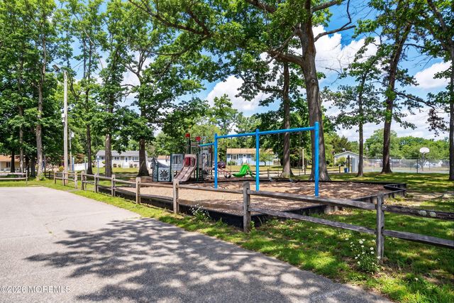 59 Park Avenue, Bayville, NJ 08721