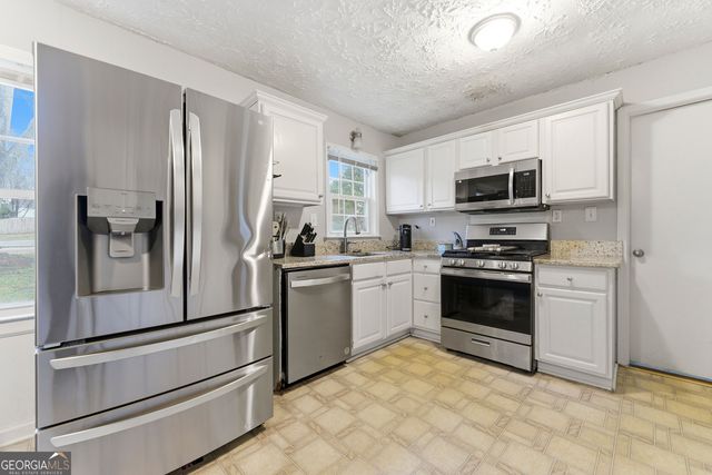 3245 Mars Hill Church Road, Acworth, GA 30101