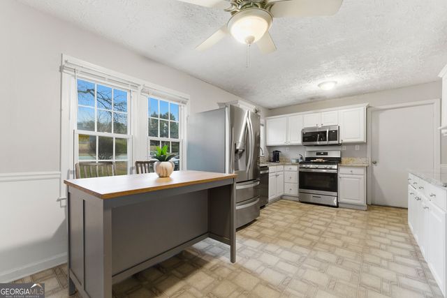 3245 Mars Hill Church Road, Acworth, GA 30101