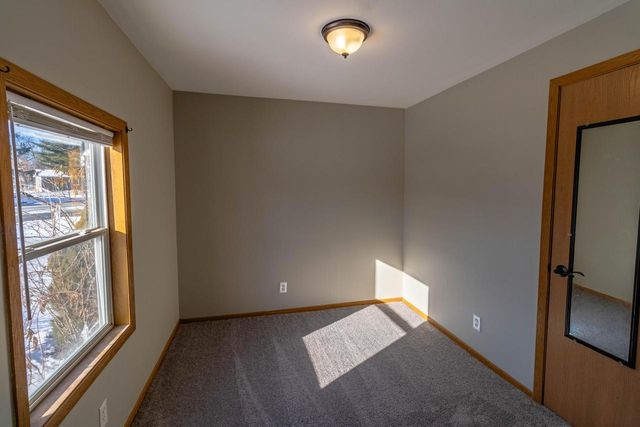 W1060 Golden Glow ROAD, Genoa City, WI 53128