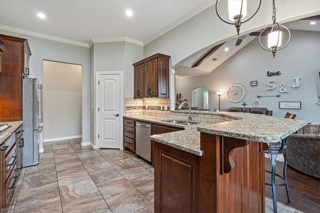 4846 W Wales Drive, Fayetteville, AR 72704