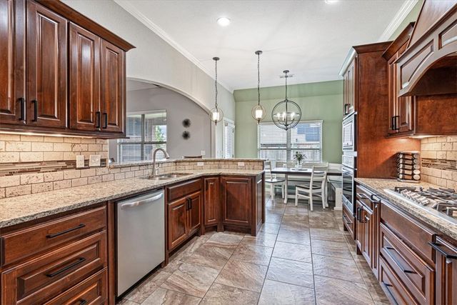 4846 W Wales Drive, Fayetteville, AR 72704