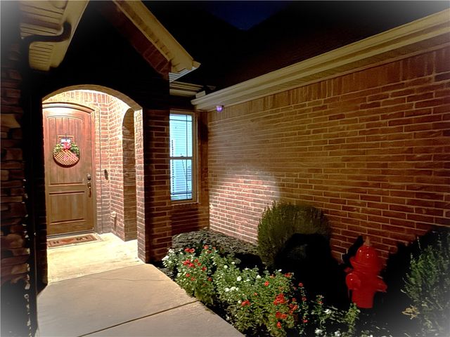 4846 W Wales Drive, Fayetteville, AR 72704