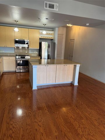 3505 Sage Road 303, Houston, TX 77056