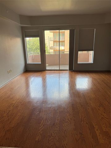 3505 Sage Road 303, Houston, TX 77056
